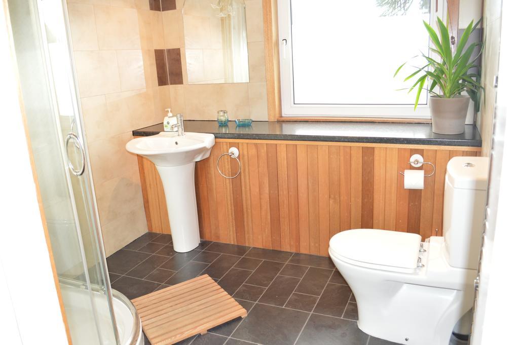 Hazel Bank Villa Apartment Dunoon Esterno foto