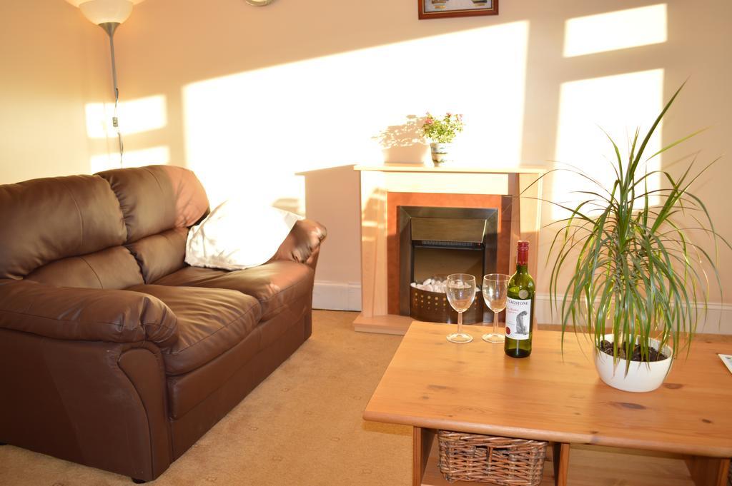 Hazel Bank Villa Apartment Dunoon Esterno foto