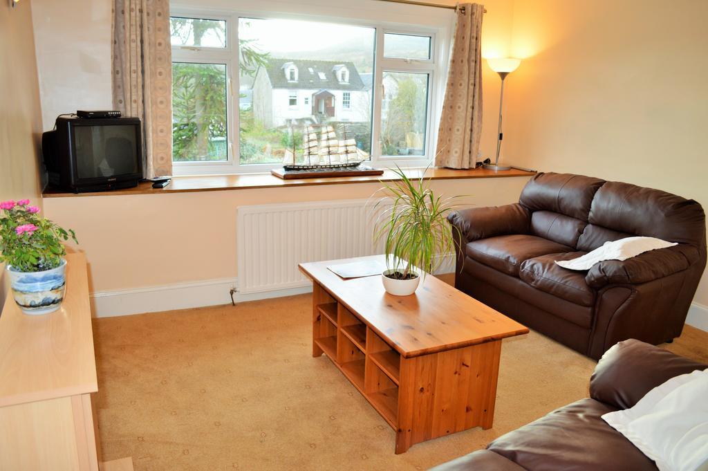 Hazel Bank Villa Apartment Dunoon Esterno foto